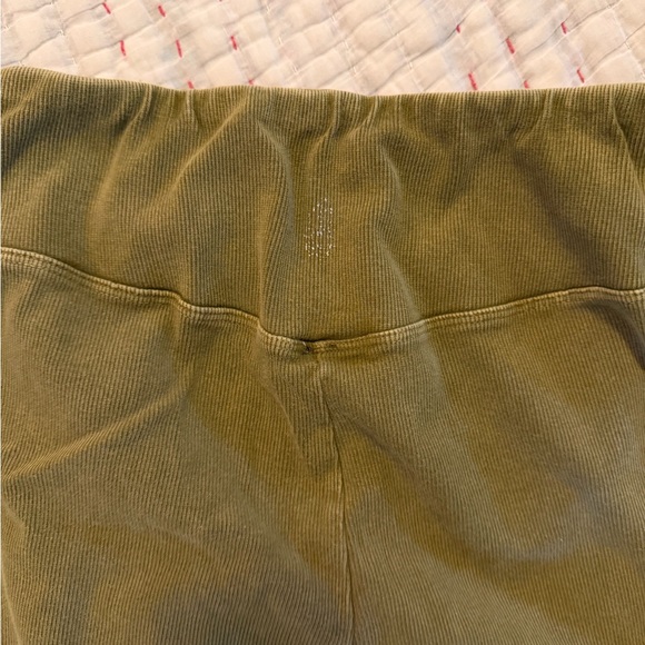 Free People Movement olive green ribbed cropped pants - Picture 2 of 4